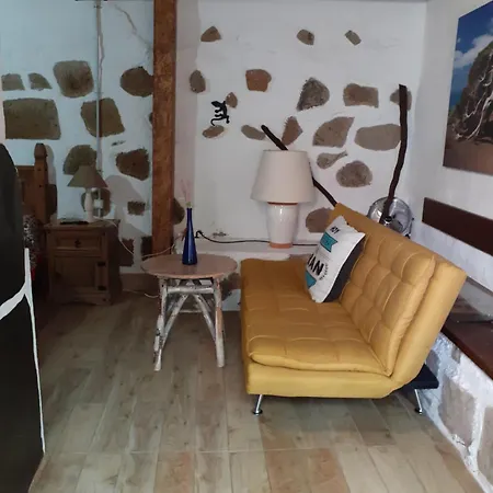 La Piedra Viva , Siete Hermanos Gasthuis Agüimes
