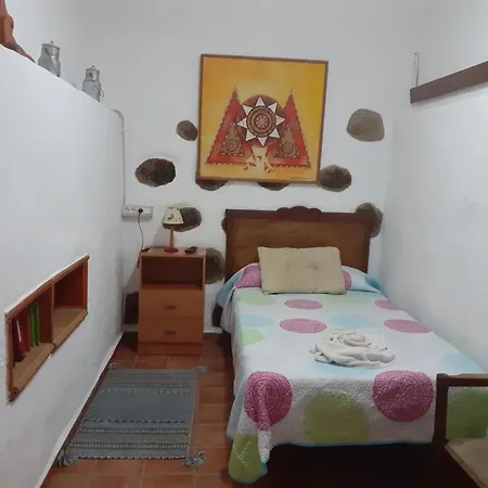 La Piedra Viva , Siete Hermanos Πανσιόν 2*