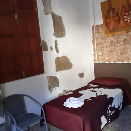 Πανσιόν La Piedra Viva , Siete Hermanos 2*