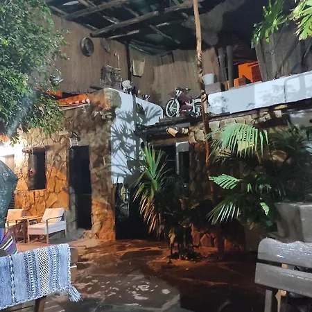 Guest house La Piedra Viva , Siete Hermanos 2*